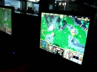 zNation playing vs Viper @ OSPL Autumn 2011