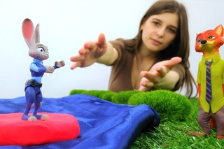 #Зверополис. #ДЖУДИ Хопс и НИК играют в #Toyclub. Видео для детей с игрушками