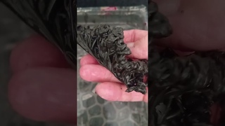 какую работу. делают по спине. фантастика.