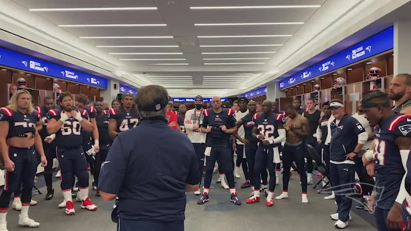Patriots Celebrate Win Over Dolphins, Inside the Locker