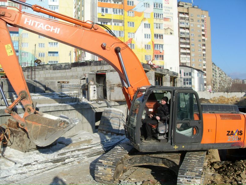 №6, Виктор Плужник №6, Виктор Плужник