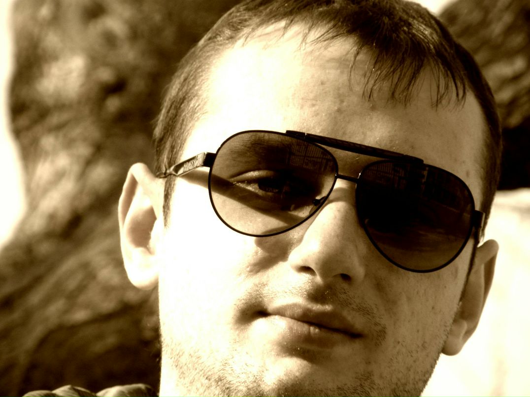 Ян Сергеев ..ιllιlι. | Athens