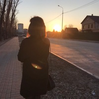 Лола Мастова