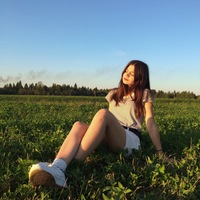 Анна Комарова