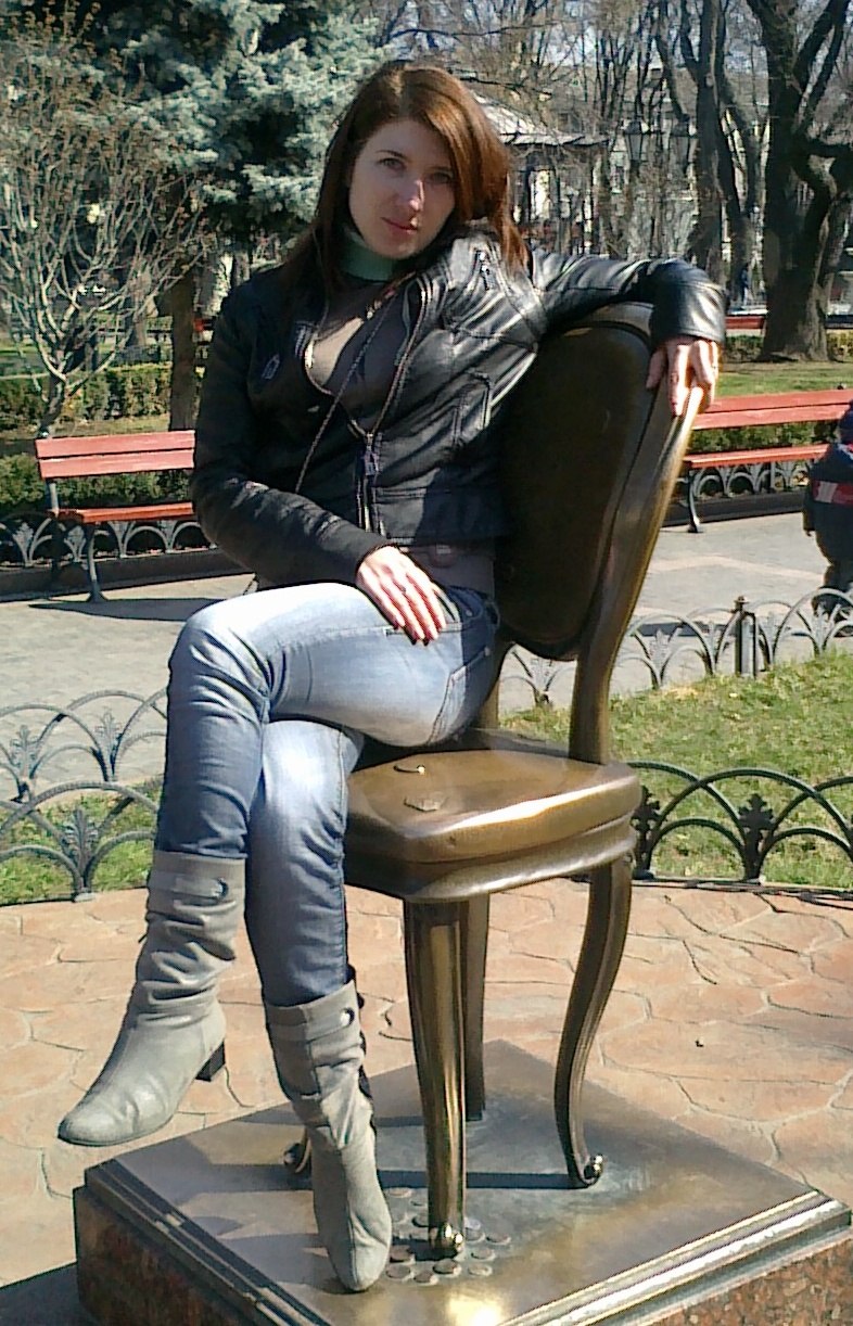 Юлька Товчиха UMKA | Киев