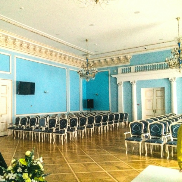 Дворец разумовского в москве Дворец разумовского в москве