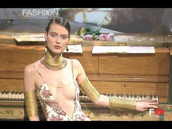 CHRISTIAN DIOR Spring Summer 1998 Paris Fashion
