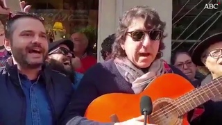 Sevilla rinde un emotivo homenaje a Jesús de la Rosa
